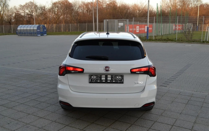 Fiat Tipo cena 54900 przebieg: 106000, rok produkcji 2020 z Płock małe 781